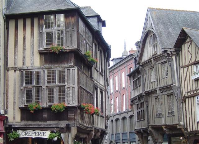 Bed and Breakfast La Forge De La Coudraie Pleugueneuc Exterior foto